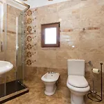 Geraeumiges In Mit Privatem Pool By Interhome Σπίτι διακοπών *