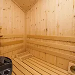 Geraeumiges In Mit Privatem Pool By Interhome Σπίτι διακοπών *